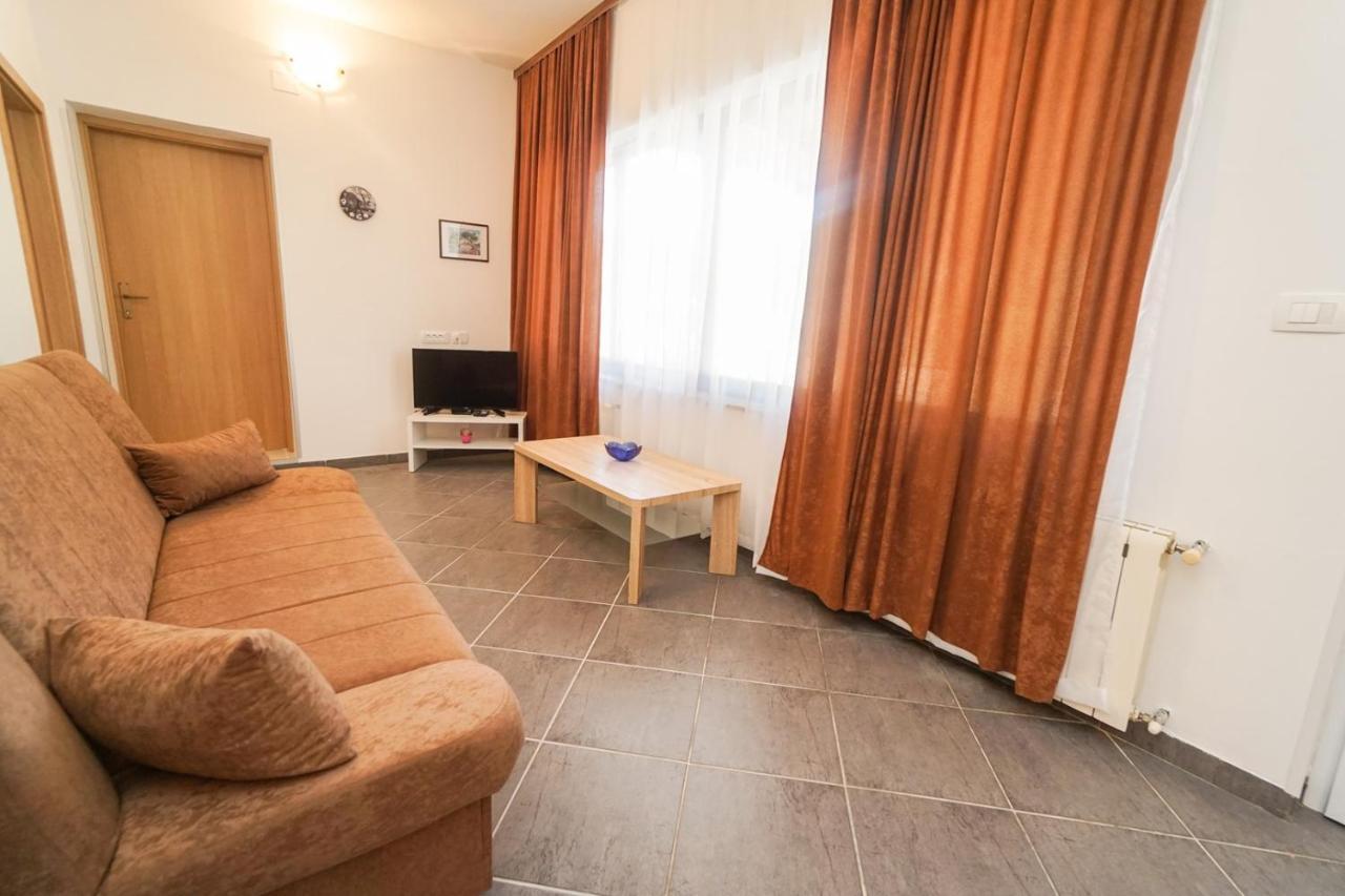 Apartments Mira Savudrija 克尔维尼维赫 外观 照片