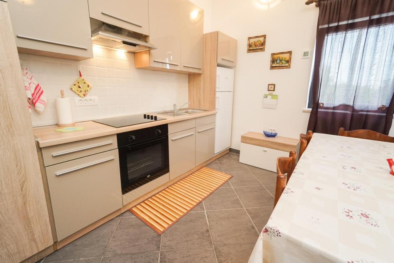 Apartments Mira Savudrija 克尔维尼维赫 外观 照片